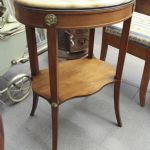 726 7485 LAMP TABLE